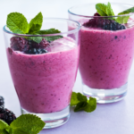 Banana berry breakfast smoothie